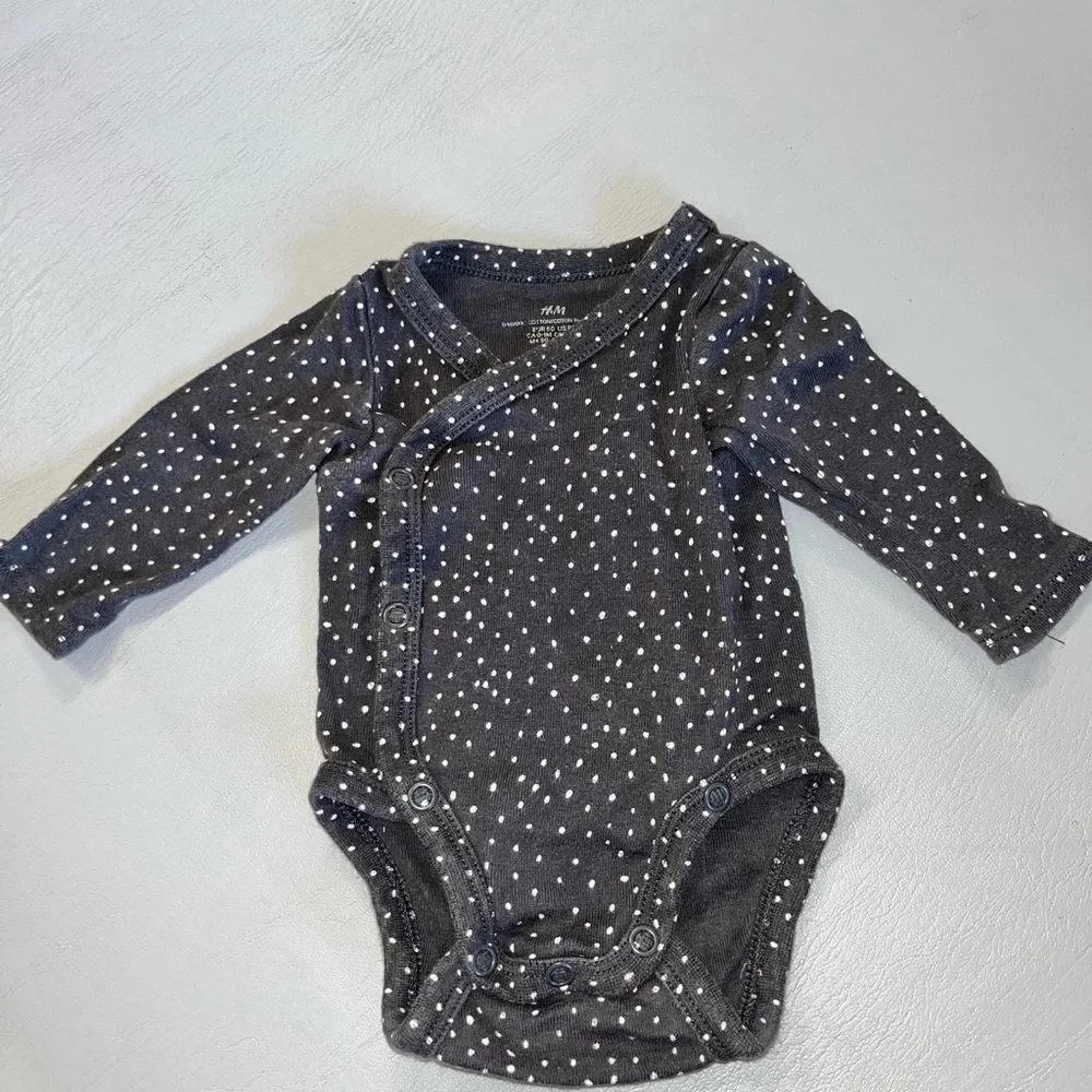 H&M Black and White‎ Dotted Kids Bodysuit